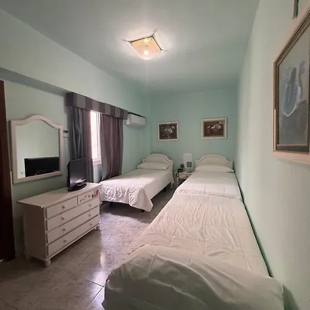 Tanausu Hotel 3*