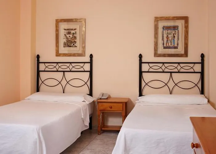 Tanausu Hotel 3*