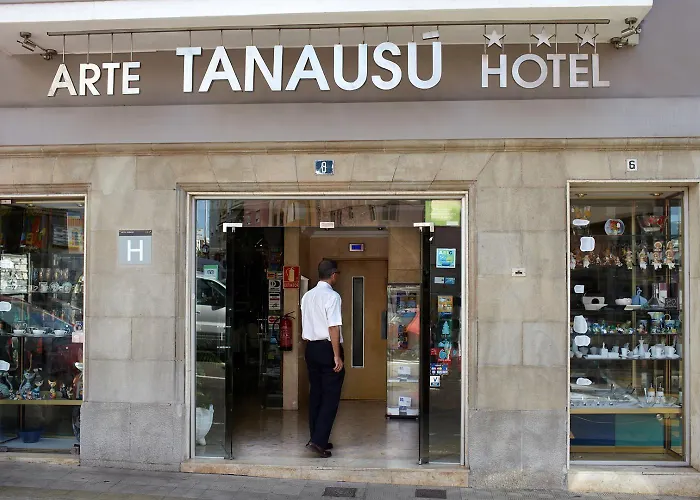 Szálloda Tanausu 3*